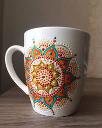 Pin By Claudia Beltre On Artesanato In 2021 Painted Coffee Mugs Painted Mugs Ceramic Painting