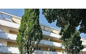 The rooms have private bathrooms with showers, a hair dryer and towels. Hotel Biederstein Am Englischen Garten Coupon Code 2021