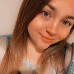 Lacey Downey's Instagram, Twitter & Facebook