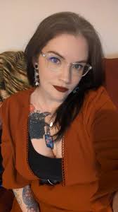 Ivy Hicks (@medievalivy) • Facebook, Connect with friends