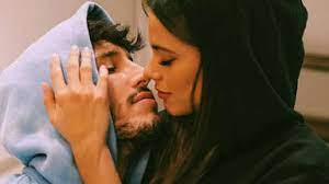 Sebastián yatra y tini stoessel son captados dándose un beso. La Historia De Sebastian Yatra Y Tini Stoessel De La Quimica A Los Besos Pareja Cadena 100