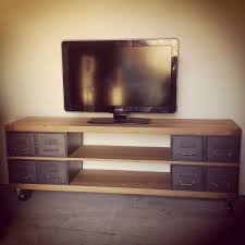 Meilleur Mobilier Et Decoration Belle Meuble Tv Palette Diy Meuble Tv Style Industriel Avec Ancien T Meuble Tv Style Industriel Diy Meuble Meuble Tv Industriel