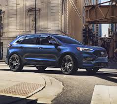 Count on bigger wheels, ambient lighting, upgraded front seats, leather upholstery etc. Ford Edge In Snow Winter Driving Explained Motorandwheels Com