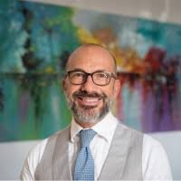 3200+ Profile mit dem Suchbegriff „Russo“