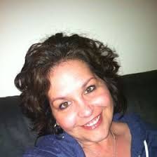 Kelly Schweigert's Instagram, Twitter & Facebook