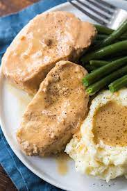 But, when it comes to pork chops, i'll just be upfront and honest and tell you that we've the pork chops cook low and slow in the slow cooker allll day long and by dinner time, you're left with fall off the bone, super tender, flavorful pork chops! Crock Pot Pork Chops