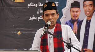 Uas sendiri kini berusia 43 tahun, sementara istrinya 19 tahun. Beginilah Rasanya Ketika Menghadapi Sakaratul Maut Ust Abdul Somad Seperti Tebasan Pedang Beratus Kali Editornews