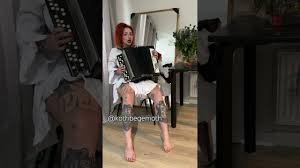 Мандраж - порез на собаке миникавер полный кавер на кАнале баян  русскийрок аккорды инди кавер