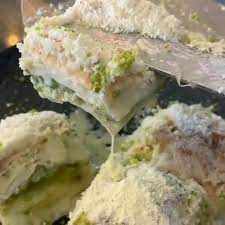 Sizde denemek isterseniz işte tarifi… Sutlu Fistikli Seyfi Usta Kadayif Baklava Dondurma