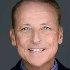 Chris Cosgrove's Instagram, Twitter & Facebook