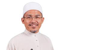 Nik omar nik aziz calon ph dun chempaka memberi pesanan di sidang media selepas penamaan calon selesai pada sabtu 28. Penyertaan Anak Allahyarham Nik Abdul Aziz Bukan Tiket Mudah Untuk Menang