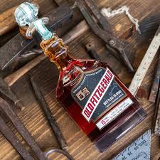 Old Fitzgerald Bottled In Bond 15 Year In 2020 Bottle Alcoholic Drinks Bourbon Drinks