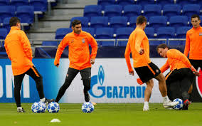 Fonseca, shakhtar donetsk'i çalıştırdığı 2017 yılında eğer şampiyonlar ligi'nde gruptan çıkarsak zorro kostümü. Zorro Joke Comes Full Circle As Paulo Fonseca Seeks To Beat Man City In Style