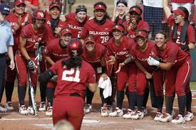 Ou vs washington ncaa regional softball tournament. Ou Softball No 1 Sooners Advance To Women S College World Series After Shutout Victory Against Northwestern Ou Sports Extra Tulsaworld Com