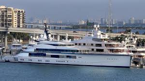 Es werden unter anderem die trainerstationen und seine stationen als spieler aufgelistet. Miami Hosts The Super Bowl Of Extravagance Miami Herald