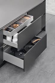 Siematic Inside For Drawers And Pull Outs The Internal Drawer As A Second Level In A Draw Kitchen Room Design Kitchen Furniture Design Modern Kitchen Design