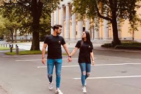 Who 15 of the weirdest and most iconic couples of the early 2000s actually ended up with. Freaky Couple Style Freaky Couple King Queen Die King Queen