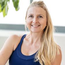 Karina Walsh's Instagram, Twitter & Facebook