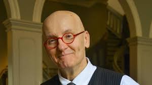 Robin Giebel's Instagram, Twitter & Facebook