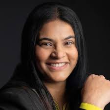 Aaron Macrae's Instagram, Twitter & Facebook