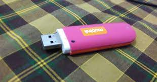 Setelah beberapa jam berusah memperbaiki saya pun akhirnya pasrah dan tidak mau tau lagi dengan modem rusak tersebut. Cara Mengatasi Modem Rusak Bermasalah Tidak Mau Connect Sharing Information