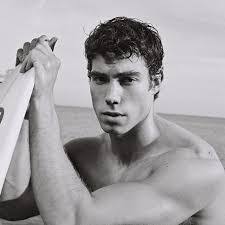 Derek Yerger's Instagram, Twitter & Facebook