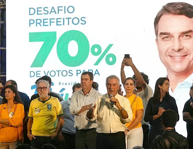 Reinaldo destaca articulação com prefeitos e reforça união política pela eleição de Flávio Bolsonaro em MS - Conecte MS