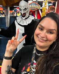 Susan Piccone's Instagram, Twitter & Facebook