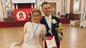 For commercial proposals mail, info@vadimgarbuzov.com. Let S Dance Tanzerin Kathrin Menzinger Ist Wieder Vergeben Promiflash De
