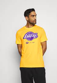 With lebron james and anthony davis leading the way, the lakers have their sights set on bringing showtime back to la la land! Nike Performance Nba La Lakers Dry Logo Tee T Shirt Print Amarillo Gelb Zalando De