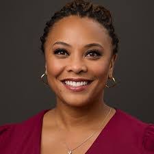 Christine Shinall's Instagram, Twitter & Facebook