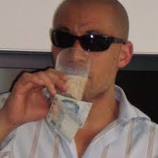 Damian Griffith's Instagram, Twitter & Facebook