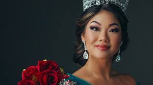 Free Elegant Beauty Queen Photo