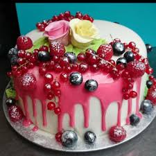 Gefallt 31 Mal 2 Kommentare Heike C Hobbybackerin Kyras Cake Auf Instagram Dripcake Mit Fruchten Und Fondant Fondant Rose Fondant Torten Fondant