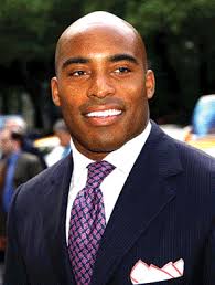 Is there a resemblance between Shaun Alexander and Tiki Barber?