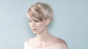 This medium bob creates a lovely curved frame around abbe's face with the sides gaining volume and adding width at eye level. Practical Hairstyles For Everyday Life And For Fashionable Expressions