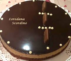 Per la glassa a specchio qui la ricetta. Torta Mousse Al Caffe Con Glassa A Specchio Al Cioccolato Dolci Manie In Cucina