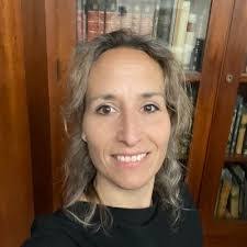 Andrea Hart's Instagram, Twitter & Facebook