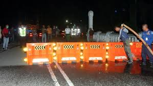 Beredar isu jakarta lockdown karena akses gerbang tol karang tengah barat sempat ditutup, terkait upaya mencegah penyebaran virus… Tegal Lockdown Ini Dampaknya Ke Ekonomi