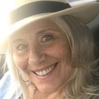 Jana White's Instagram, Twitter & Facebook