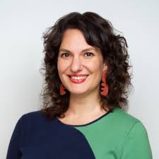 For my next trick, I'm solving the loneliness pandemic! 🎩🐇 After years in  the creator and founder economy—helping people build non-traditional  careers and income through content monetization and…