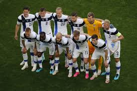 Het frans voetbalelftal is de nationale ploeg van frankrijk die is opgericht in 1904. Zien Finland Speelt Misschien Wel In Het Mooiste Ek Shirt Van Allemaal Sportnieuws