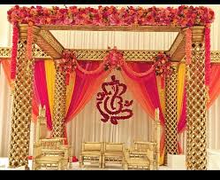 Florida Indian Wedding Decor For A South Indian Hindu Wedding In The Summer Mandap Design And Flo Mandap Decor Wedding Stage Decorations Indian Wedding Stage