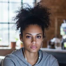 Happy Deep House Friday! ❤️🏡🎶 Track ID: Cleo Sol