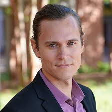 Alex Helmer's Instagram, Twitter & Facebook