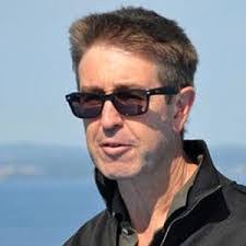 Dave Townley's Instagram, Twitter & Facebook