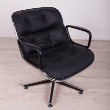 This bifma certified chair can swivel, tilt, or be locked upright. Black Leather Desk Chair By Charles Pollock For Knoll Inc Knoll International 1970 159980