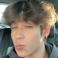 Julia Rebel Idade, Vida Pessoal, Biografia