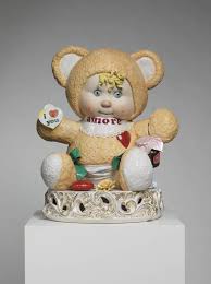 Jeff koons emerged in the 1980s as an innovative sculptor of exquisitely crafted objects, which quickly became icons of art history, the primary example of which is rabbit, 1986. Amore Museum Brandhorst