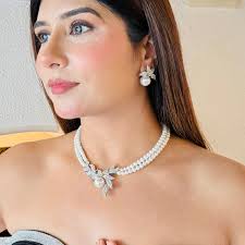 Vs Pearl Jewellery collection